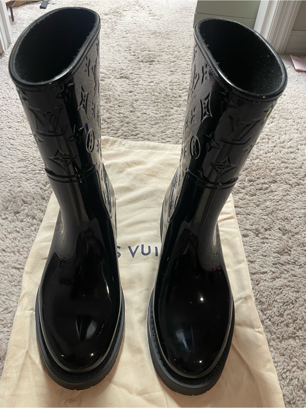 Louis Vuitton Black Patent Monogram Rain Boots - Women's 38
